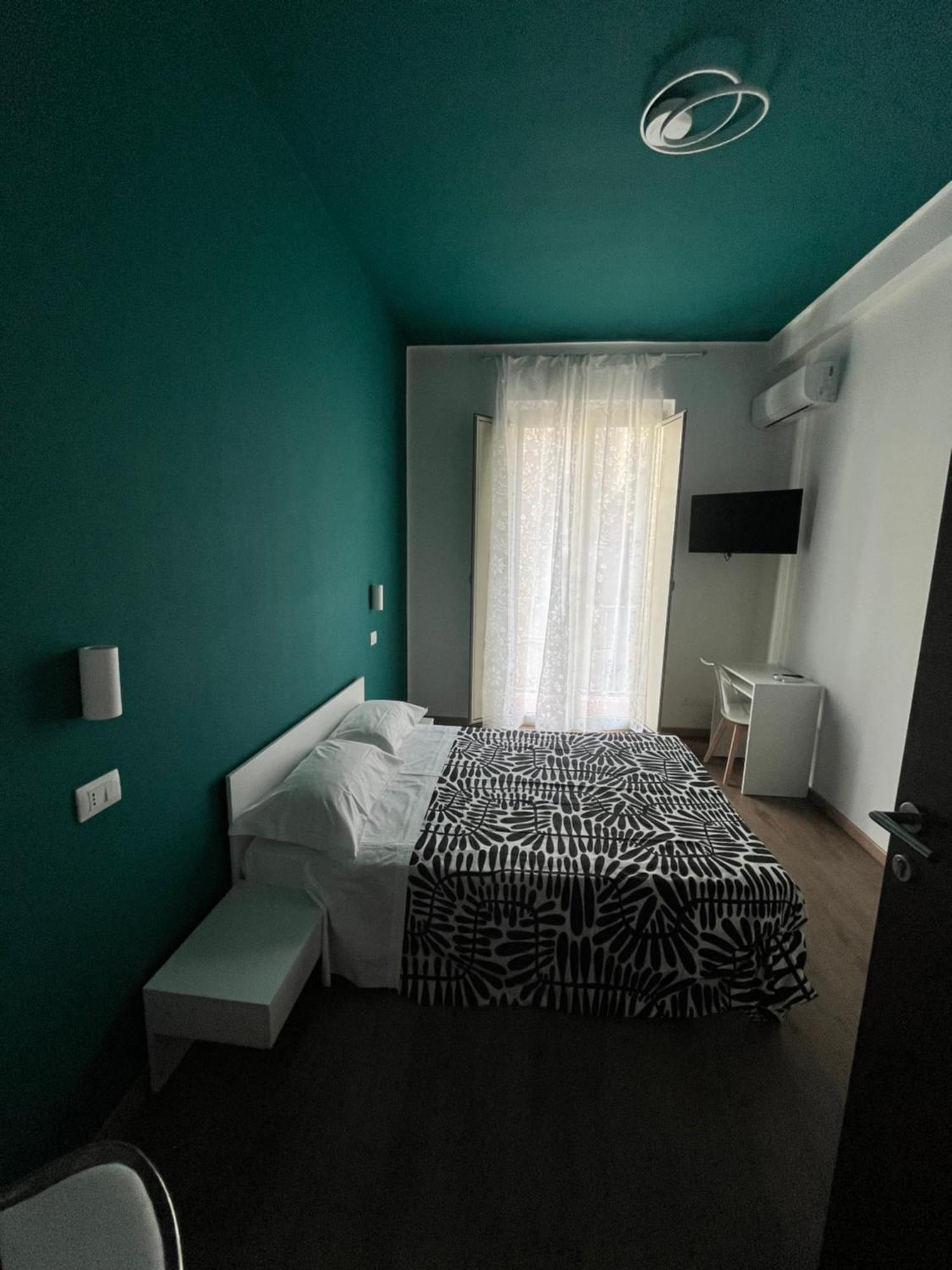 B&B Onda Marina Villa Bellini Catania Centro Luaran gambar