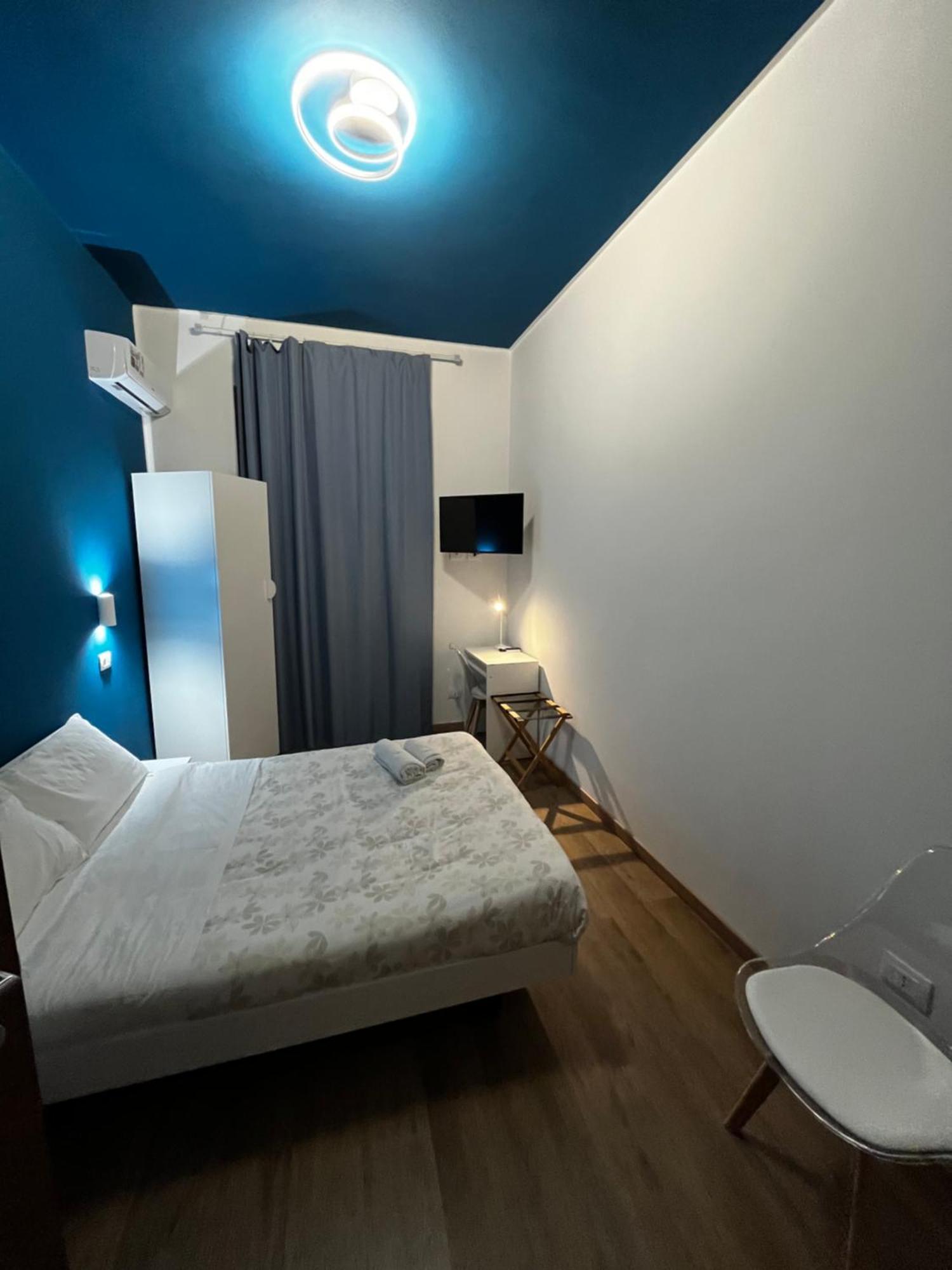 B&B Onda Marina Villa Bellini Catania Centro Luaran gambar