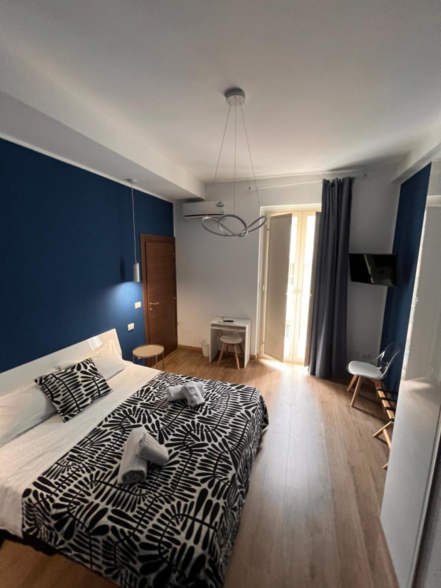 B&B Onda Marina Villa Bellini Catania Centro Luaran gambar